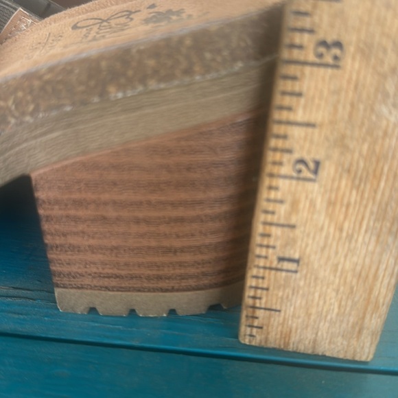 Jellypop Gray Mules with Textured Strap and Cork Sole size 6.5 - Picture 7 of 9